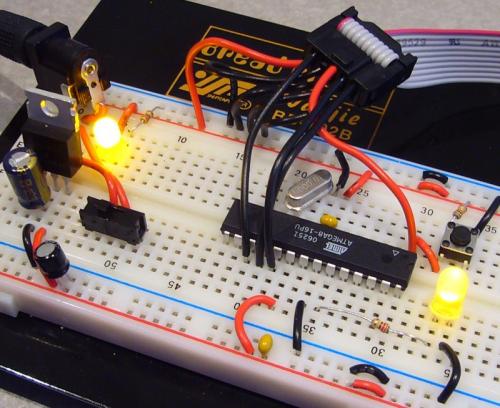 Microcontroler AVR de pe panou