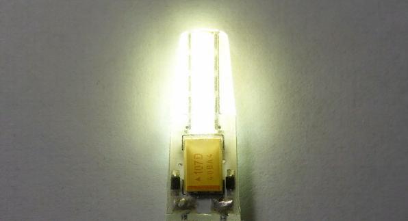 Lampa LED