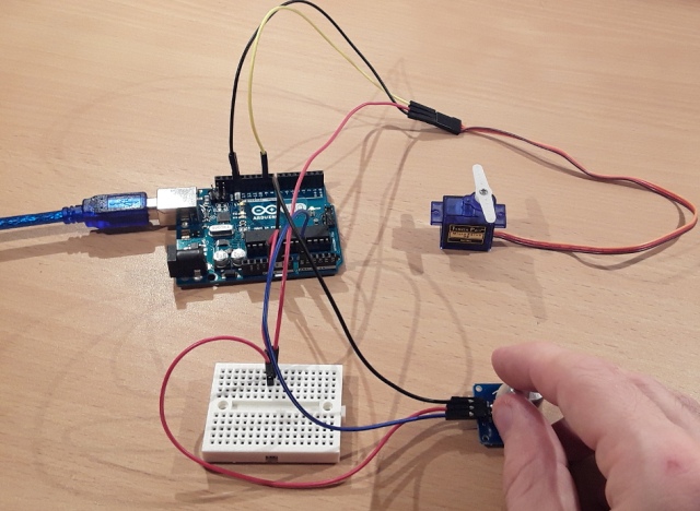 Lucrarea unui seromachin de la arduino