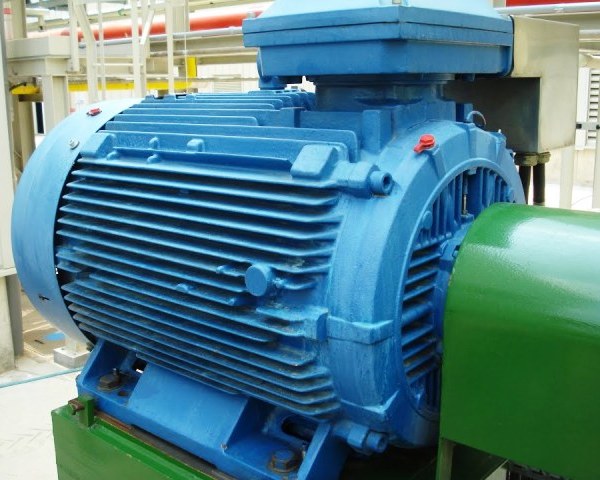 Motor electric în producție